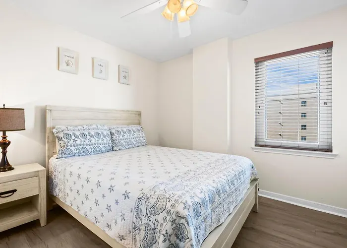Surf Side Shores 1806 *